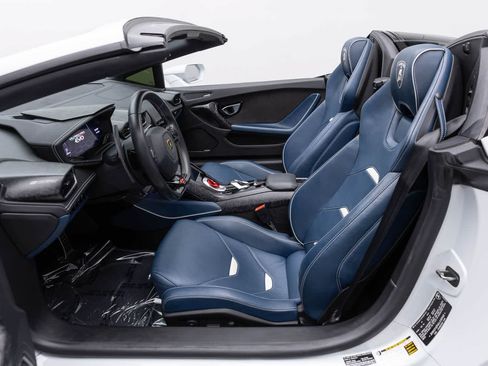 Used 2020 Lamborghini Huracan EVO AWD/4WD image 10