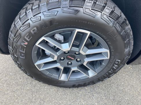 New 2026 GMC Terrain AT4 image 17