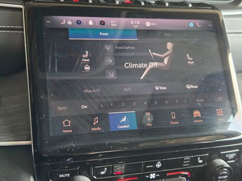 Certified 2024 Jeep Grand Cherokee L Limited AWD/4WD image 6