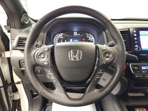 Certified 2023 Honda Ridgeline Black Edition image 19