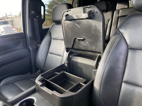 Used 2021 Chevrolet Tahoe Z71 w/ Z71 Signature Package image 68