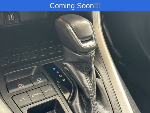 Used 2023 Toyota RAV4 XLE Premium image 22