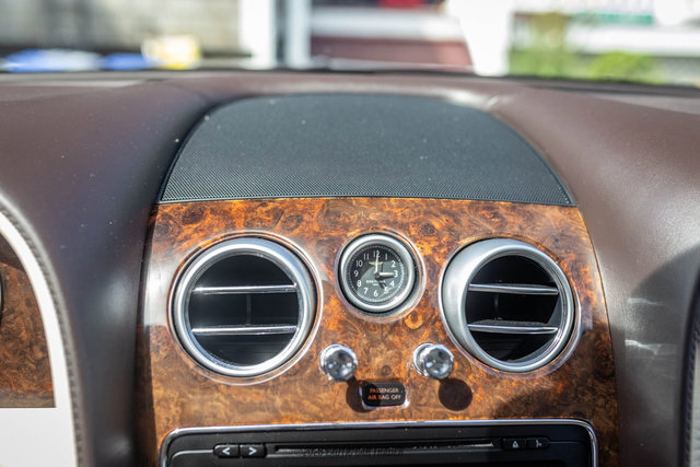 Used 2014 Bentley Flying Spur W12 AWD/4WD image 40