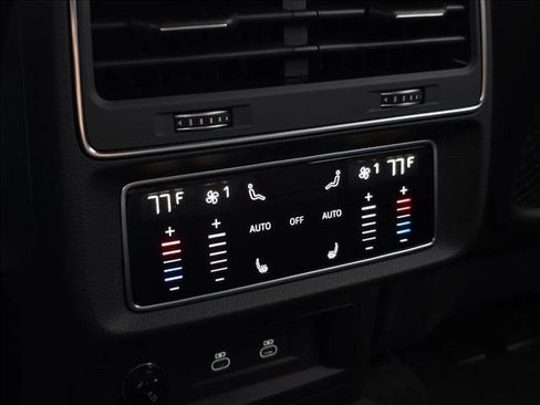 New 2026 Audi Q8 Premium Plus image 19