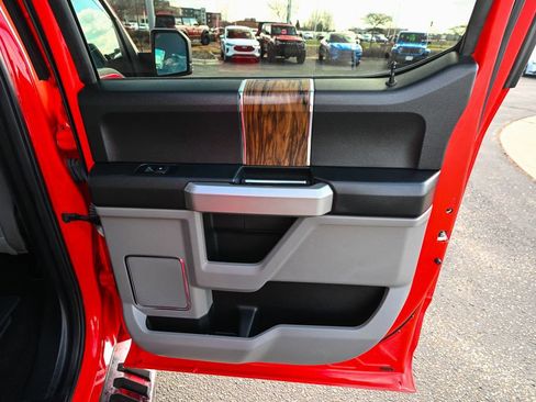 Used 2019 Ford F150 Lariat image 29