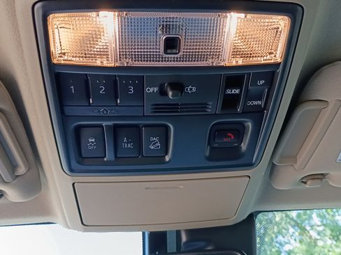Used 2023 Toyota 4Runner SR5 Premium w/ Moonroof Package AWD/4WD image 27