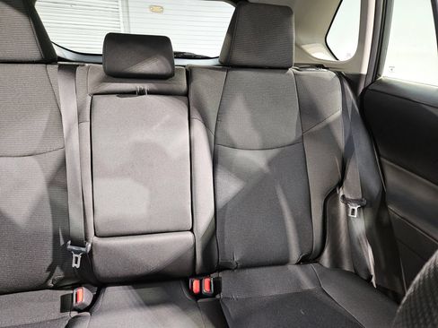 Used 2022 Toyota RAV4 LE AWD/4WD image 14