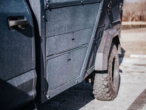 Used 2022 Ford F550 4x4 Crew Cab Super Duty w/ Power Equipment Group image 80