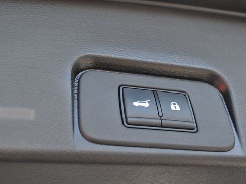 Used 2024 Nissan Rogue SV image 20