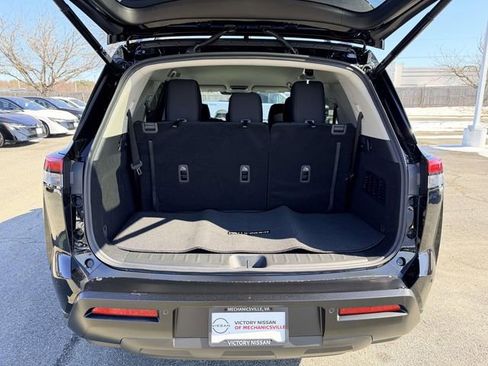 New 2026 Nissan Pathfinder SV image 12
