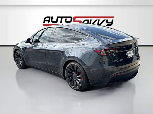 Used 2024 Tesla Model Y Performance AWD/4WD image 5