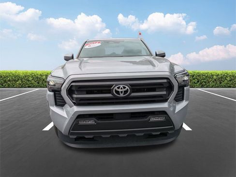 Used 2024 Toyota Tacoma SR5 image 9