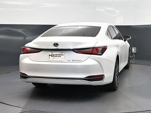 Certified 2024 Lexus ES 250 w/ Premium Package image 7