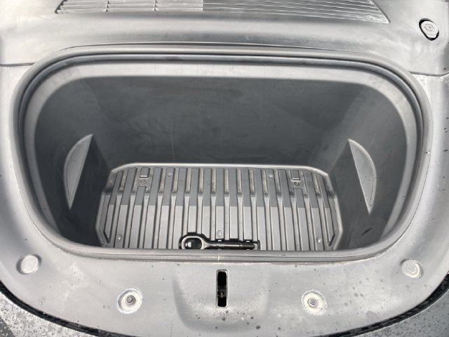 Used 2021 Tesla Model Y Long Range AWD/4WD image 30