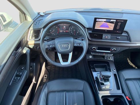 Certified 2023 Audi Q5 2.0T Premium w/ Convenience Package image 16