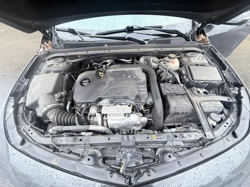 Used 2018 Chevrolet Malibu LT FWD image 17