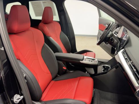 Certified 2025 BMW X1 xDrive28i w/ Convenience Package image 31