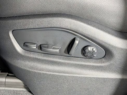 New 2026 Porsche Cayenne image 28