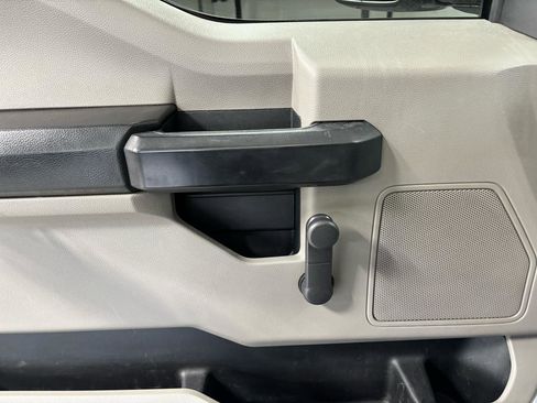 Used 2020 Ford F250 XL image 26