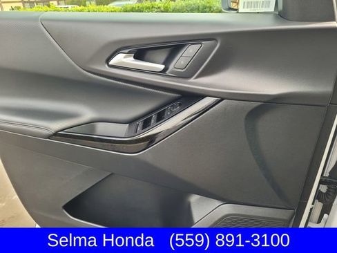 Used 2025 Chevrolet Equinox LT image 13