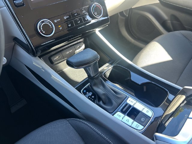 Certified 2024 Hyundai Tucson SE AWD/4WD image 15