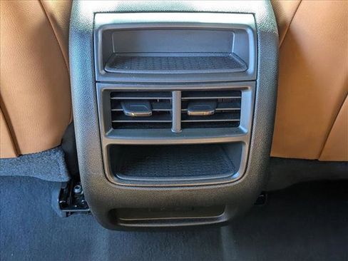 Used 2025 Cadillac XT5 Premium Luxury image 17