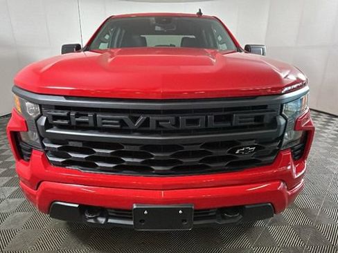 Used 2024 Chevrolet Silverado 1500 Custom w/ Dark Appearance Package AWD/4WD image 7