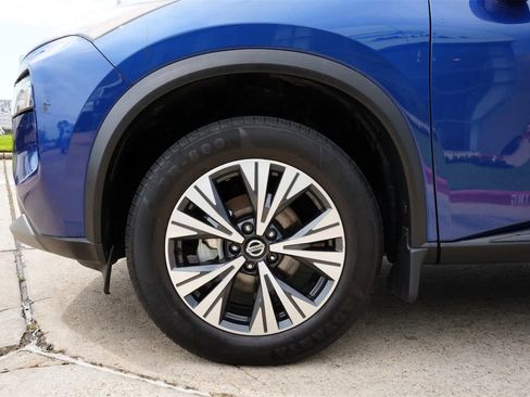Used 2021 Nissan Rogue SV image 25