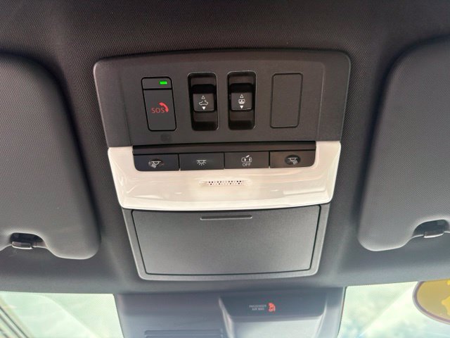 Used 2024 Mitsubishi Outlander SEL AWD/4WD image 22