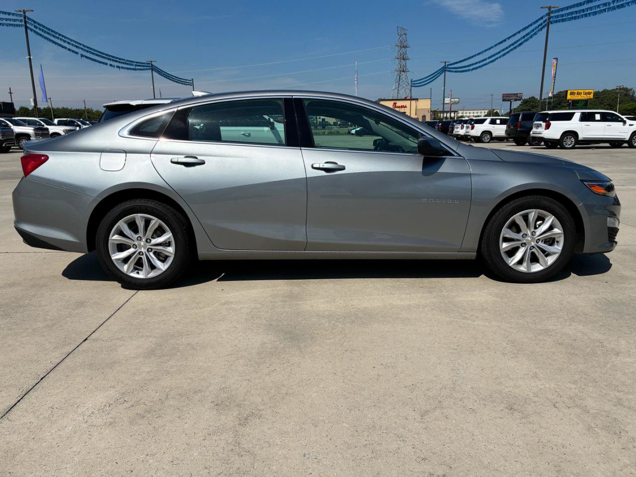 Used 2025 Chevrolet Malibu LT FWD image 5