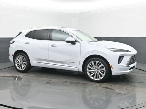 New 2026 Buick Envision Avenir image 3