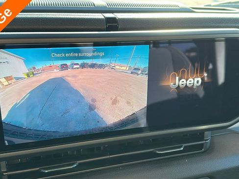 Used 2025 Jeep Wrangler Unlimited Sport S 4xe AWD/4WD image 22