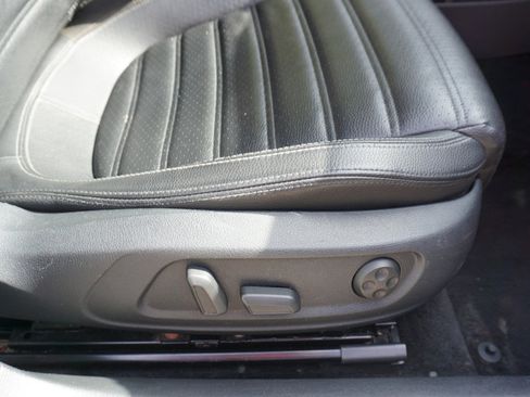 Used 2016 Volkswagen CC Sport image 28