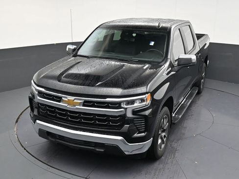 Used 2024 Chevrolet Silverado 1500 LT RWD image 19