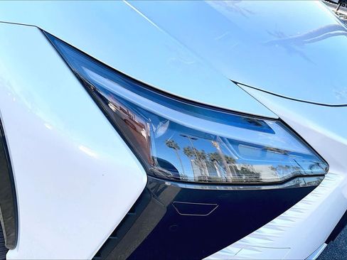 Used 2023 Lexus RZ 450e Premium image 26