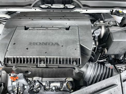 Certified 2025 Honda Pilot TrailSport image 11