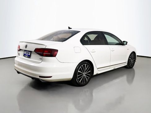 Used 2016 Volkswagen Jetta Sport w/ Lighting Package FWD image 8
