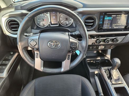Used 2018 Toyota Tacoma SR5 image 26
