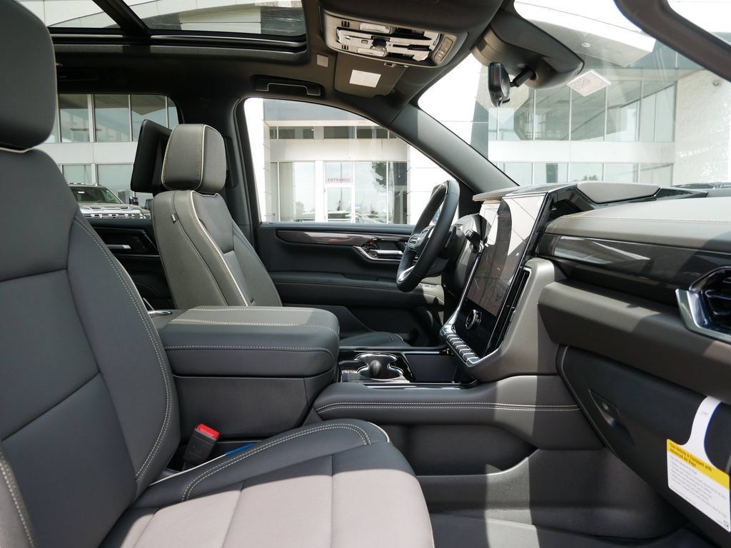 New 2026 GMC Yukon XL Elevation w/ Elevation Premium Package AWD/4WD image 6