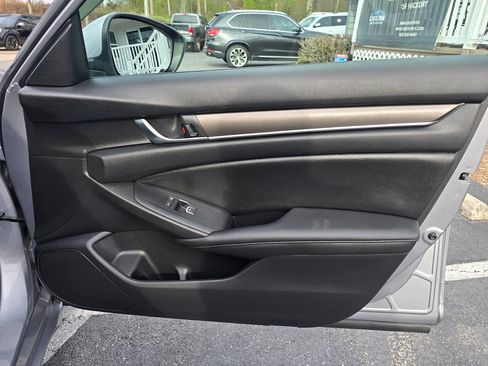 Used 2020 Honda Accord LX image 17