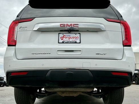 Used 2023 GMC Yukon SLT AWD/4WD image 17