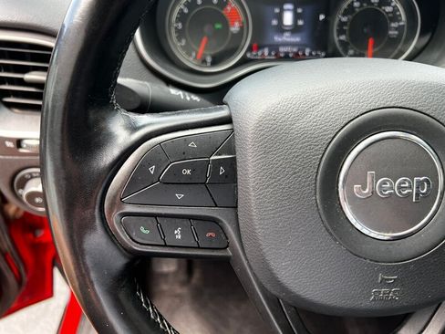 Used 2021 Jeep Cherokee Trailhawk w/ Trailer Tow Group AWD/4WD image 28