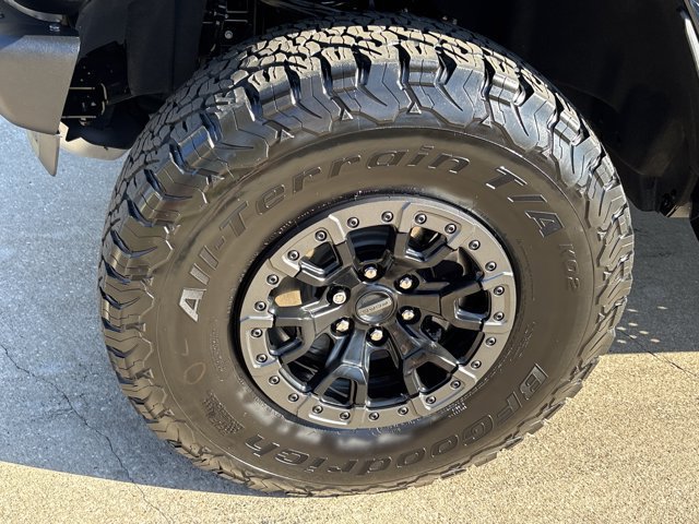 Used 2024 Ford Bronco Raptor w/ Interior Carbon Fiber Pack 6 AWD/4WD image 12