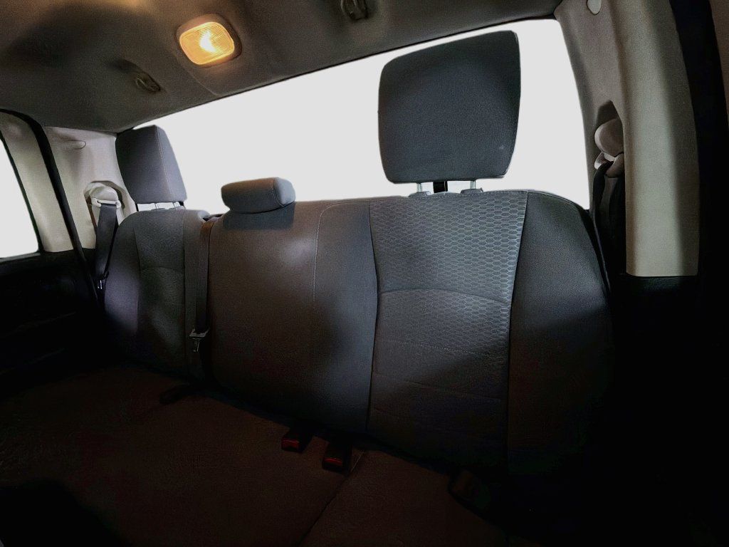 Used 2015 RAM 1500 Express w/ Black Ram 1500 Express Group AWD/4WD image 18