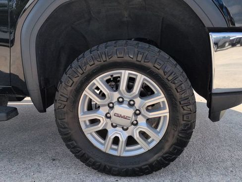 Used 2023 GMC Sierra 2500 SLT w/ SLT Premium Package AWD/4WD image 12