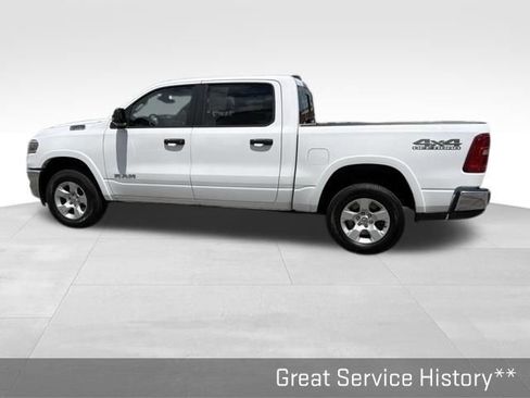 Used 2025 RAM 1500 Big Horn AWD/4WD image 9