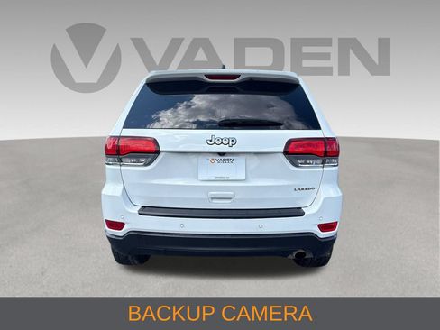 Used 2020 Jeep Grand Cherokee Laredo RWD image 4