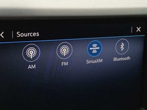 Used 2020 GMC Acadia SLT image 4