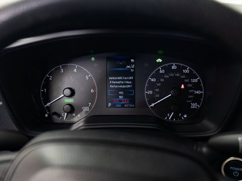 Used 2025 Toyota Corolla LE image 12