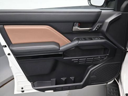 Certified 2025 Toyota 4Runner Limited image 11